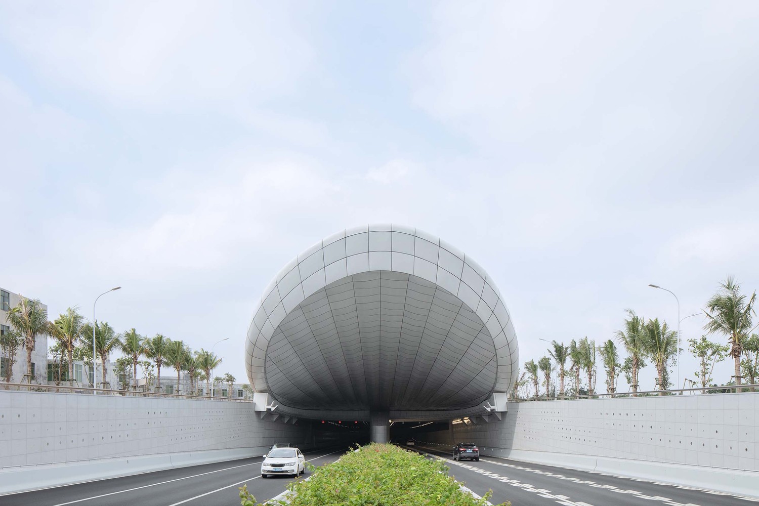 ?？谖拿鳀|隧道光過(guò)渡設(shè)計(jì)