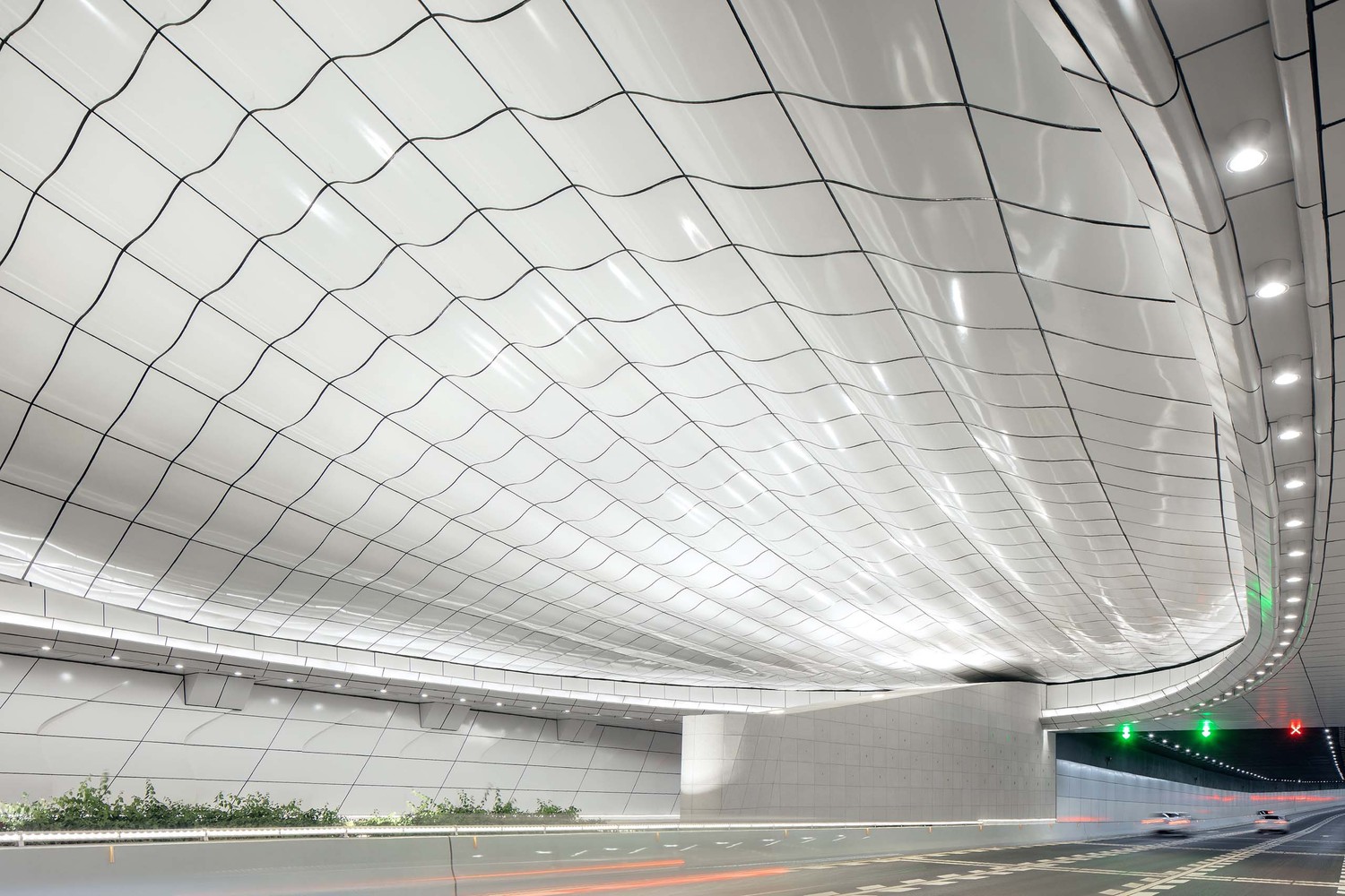 ?？谖拿鳀|隧道光過(guò)渡設(shè)計(jì)