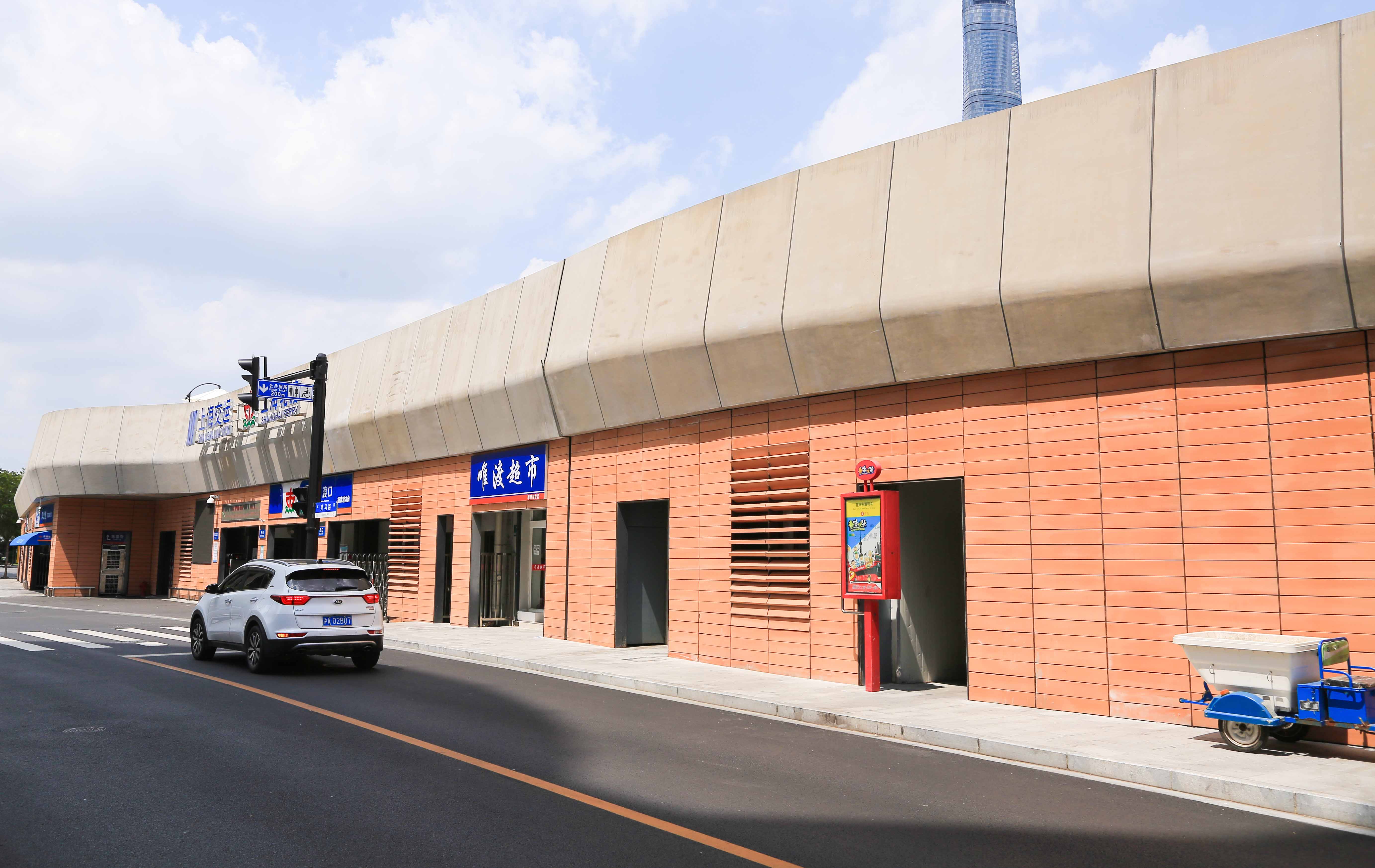 上海復(fù)興路輪渡站(GRC景觀帶)